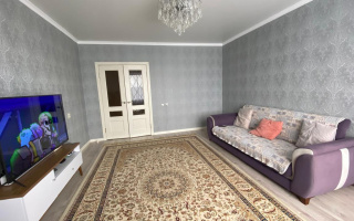 Продажа 3-комнатной квартиры, 93 м², пр. Шахтеров - Продажа  трехкомнатных квартир в Караганде
