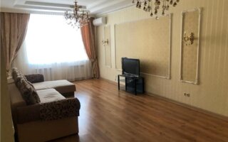 Продажа 4-комнатной квартиры, 144 м²