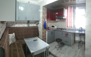 Аренда 2-комнатной квартиры посуточно, 56 м², мкр-н 8-й, дом  5-6 - Продажа и аренда недвижимости в Шымкенте