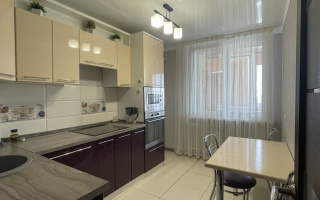Продажа 2-комнатной квартиры, 50 м², ул. Казахстан, дом  64 - Продажа и аренда недвижимости в Усть-Каменогорске
