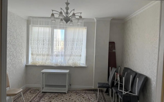 Продажа 2-комнатной квартиры, 74 м², пр. Кошкарбаева, дом  32/1 - Продажа  двухкомнатных квартир в Астане без посредников с фото