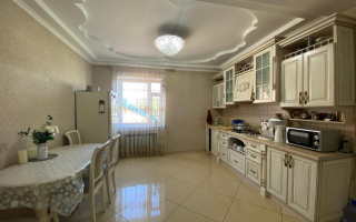 Продажа 6-комнатного дома, 200 м², ул. Нагорная - Продажа домов, коттеджей в Темиртау