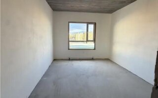 Продажа 2-комнатной квартиры, 65.8 м²
