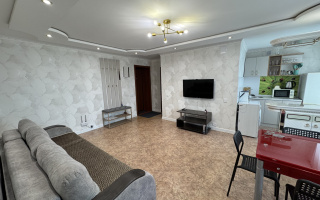 Аренда 2-комнатной квартиры посуточно, 52 м², Назарбаева, дом  21 - Продажа и аренда недвижимости в Павлодаре