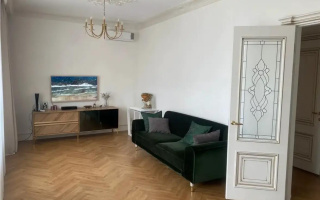 Продажа 4-комнатной квартиры, 128 м², пр. Кабанбай батыра, дом  9 - Продажа  четырехкомнатных квартир в Астане