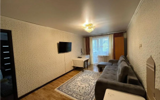 Продажа 3-комнатной квартиры, 77 м², пр. Строителей, дом  21 - Продажа  трехкомнатных квартир в Караганде с фото