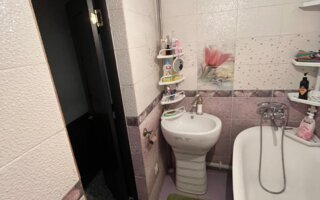 Продажа 3-комнатной квартиры, 60 м²