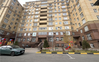 Продажа 3-комнатной квартиры, 149 м², ул. Аманжолова - Продажа  трехкомнатных квартир в новостройках Караганды