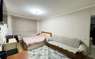 Продажа 2-комнатной квартиры, 42 м², 12 мкр. - Продажа  двухкомнатных квартир в Караганде