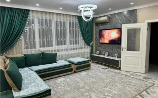 Продажа 4-комнатной квартиры, 144 м², ул. Толе би, дом  286/5 - Продажа квартир в Алматы