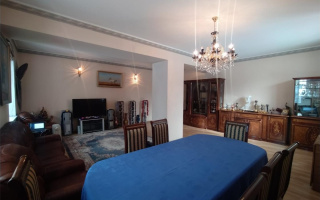 Продажа 4-комнатной квартиры, 158 м², ул. Жамбыла - Продажа  четырехкомнатных квартир в Караганде