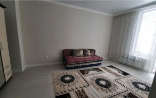 Продажа 1-комнатной квартиры, 40 м², ул. Асфендиярова, дом  5 - Продажа  однокомнатных квартир в Астане без посредников