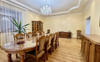 Продажа 6-комнатного дома, 391 м², ул. Ермекова, дом  91/7 - Продажа домов, коттеджей в Караганде
