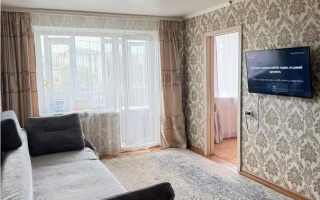 Продажа 4-комнатной квартиры, 62 м², мкр-н 17, дом  48 - Продажа квартир в Караганде без посредников с фото