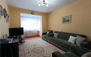 Продажа 3-комнатной квартиры, 70 м², ул. Толе би, дом  12 - Продажа  трехкомнатных квартир в Алматы с фото