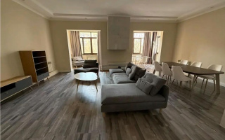 Продажа 4-комнатной квартиры, 210 м² - Продажа четырехкомнатных квартир в Алматы