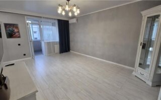 Продажа 9-комнатной квартиры, 62 м² - Продажа пятикомнатных и более квартир в кирпичном доме в Астане