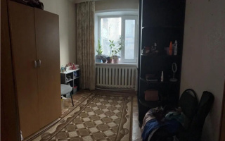Продажа 3-комнатной квартиры, 47 м², ул. Муканова, дом  4 - Продажа  трехкомнатных квартир в Караганде без посредников с фото