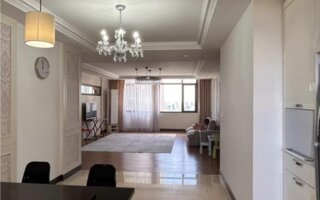Продажа 4-комнатной квартиры, 178 м² - Продажа гаражей в Усть-Каменогорске