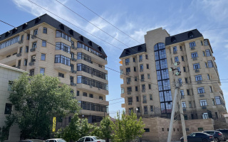 Продажа 5-комнатной квартиры, 101.6 м², ул. Сейфуллина, дом  5в - Продажа квартир в Атырау