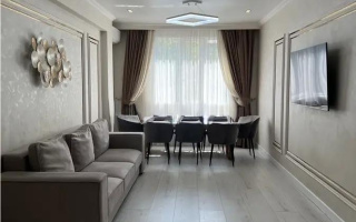 Продажа 4-комнатной квартиры, 140 м², мкр-н 8, дом  41А - Продажа  четырехкомнатных квартир в Алматы с фото