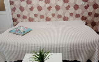 Аренда 1-комнатной квартиры посуточно, 33 м², ул. Казахстан, дом  104 - Аренда жилой и коммерческой недвижимости в Усть-Каменогорске