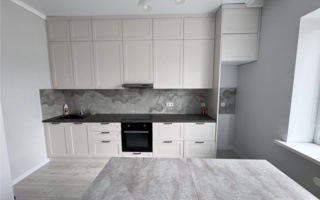 Продажа 1-комнатной квартиры, 37.8 м²