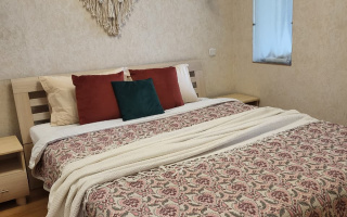 Аренда 2-комнатной квартиры, 50 м², ул. Ходжанова, дом  76 - пр. Аль-Фараби - Аренда  двухкомнатных квартир помесячно в Алматы