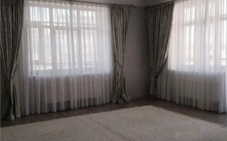 Продажа 3-комнатной квартиры, 140 м²