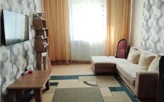 Продажа 1-комнатной квартиры, 42 м²