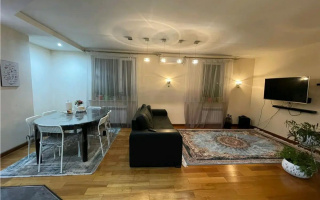 Продажа 4-комнатной квартиры, 111 м², ул. Сыганак - Продажа  четырехкомнатных квартир в Астане