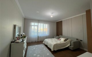 Продажа 4-комнатной квартиры, 160 м²