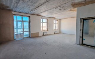 Продажа 4-комнатной квартиры, 110 м²