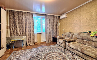 Продажа 4-комнатной квартиры, 77 м², ул. Карла Маркса - Продажа  четырехкомнатных квартир в Караганде