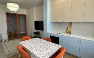 Продажа 4-комнатной квартиры, 106 м²