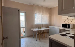 Продажа 1-комнатной квартиры, 42 м², пр. Момышулы, дом  13/3 - Продажа  однокомнатных квартир в Астане без посредников с фото