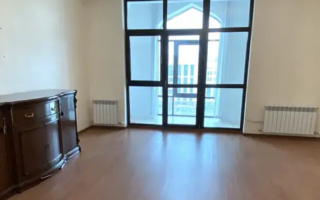 Аренда 4-комнатной квартиры, 180 м², пр. Мангилик Ел, дом  28 - Продажа квартир в Астане