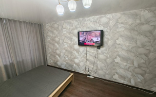 Аренда 1-комнатной квартиры посуточно, 37 м², пр. Ауэзова, дом  41 - Аренда жилой и коммерческой недвижимости в Усть-Каменогорске