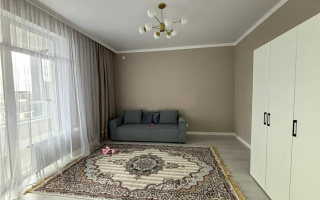Продажа 1-комнатной квартиры, 40 м², ул. Толе би, дом  59 - Продажа  однокомнатных квартир в Астане