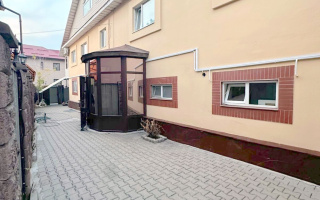 Аренда 4-комнатного дома, 205 м², ул. Лисаковская, дом  27 - Аренда  четырехкомнатных домов в Алматы с фото