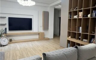 Продажа 4-комнатной квартиры, 165 м² - Аренда офисных и торговых помещений в Костанае