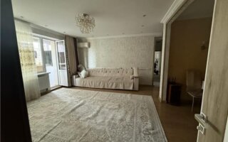 Продажа 4-комнатной квартиры, 100 м²