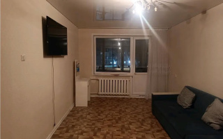 Продажа 2-комнатной квартиры, 44 м², 14 мкр., дом  35 - Продажа  двухкомнатных квартир в Караганде