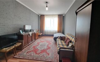 Продажа 2-комнатной квартиры, 76 м²