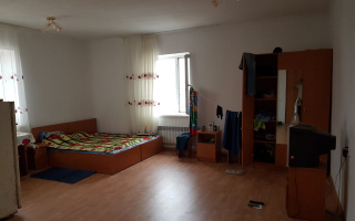 Аренда 1-комнатной квартиры, 30 м², ул. Карибжанова, дом  142/6 - Аренда квартир помесячно в Караганде с фото