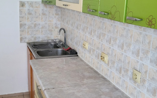 Аренда 3-комнатной квартиры, 101 м², мкр-н Аксай-4, дом  123 - ул. Жубанова - Аренда квартир помесячно в Казахстане