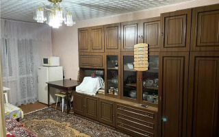 Продажа 3-комнатной квартиры, 62 м², пр. Строителей, дом  17 - Продажа  трехкомнатных квартир в Караганде без посредников с фото