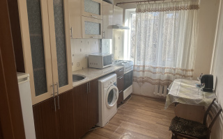 Аренда 2-комнатной квартиры, 44 м², ул. Язева, дом  7 - Аренда квартиры помесячно в Караганде