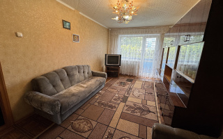 Продажа 2-комнатной квартиры, 44 м², 19 мкр., дом  73 - Продажа  двухкомнатных квартир в Караганде