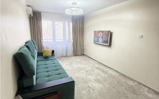 Продажа 3-комнатной квартиры, 60 м², мкр-н 4, дом  4 - Продажа  трехкомнатных квартир в Алматы